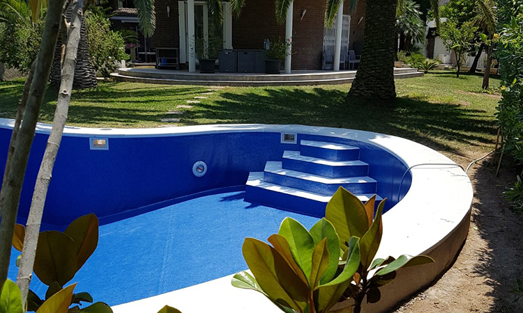 rehabilitacion-piscina-piedra-artificial-03
